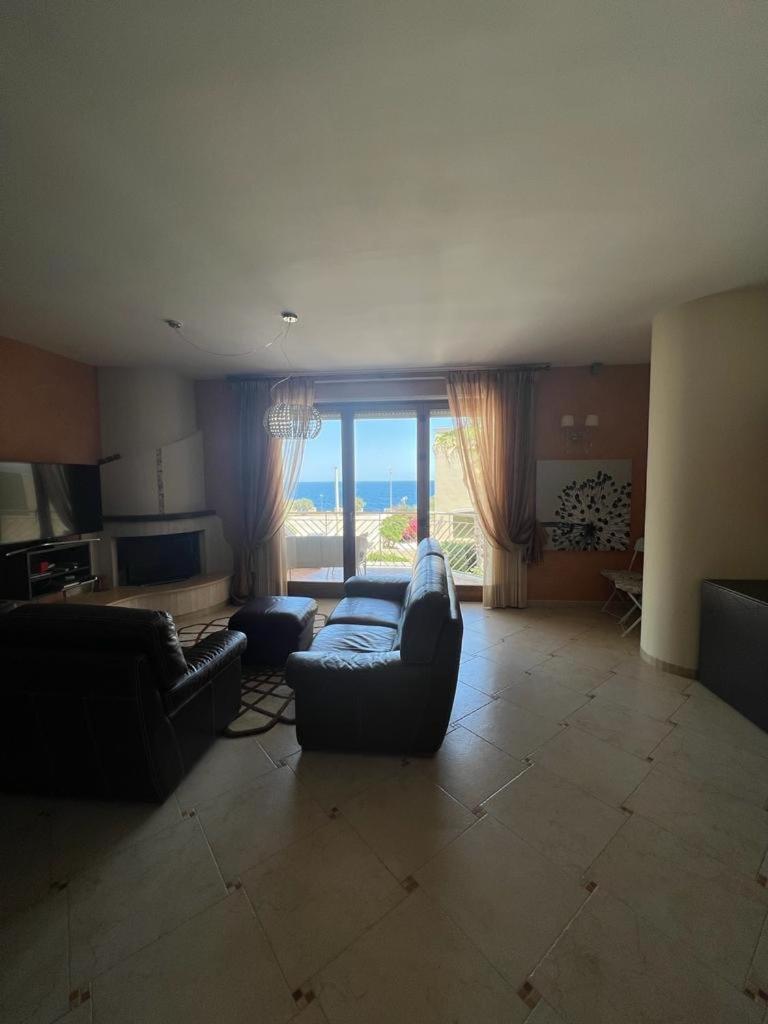 Casa Sarado Villa Полиняно а Маре Екстериор снимка