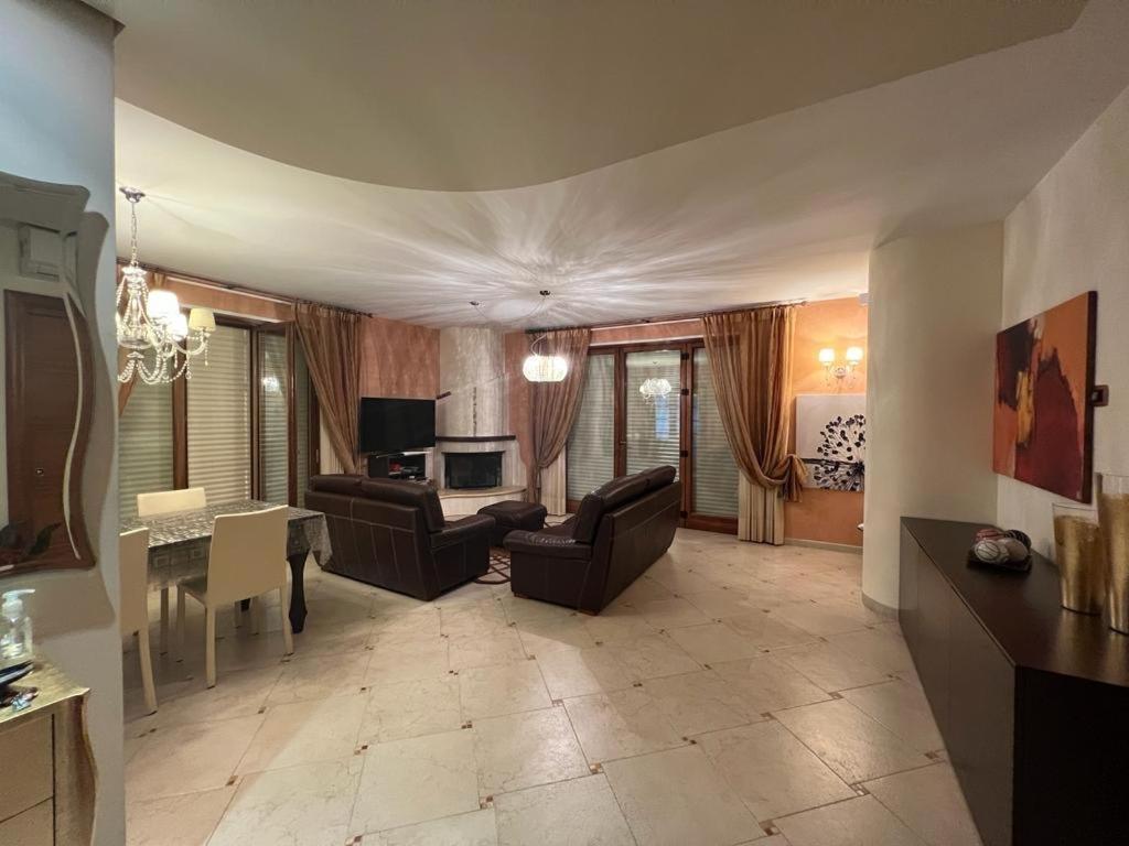 Casa Sarado Villa Полиняно а Маре Екстериор снимка